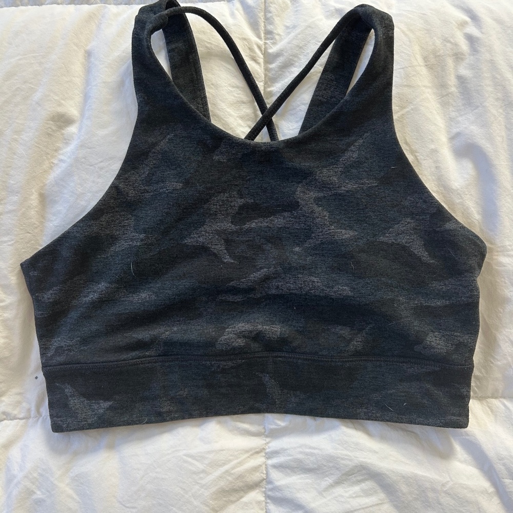 Vuori sports Bra size M
